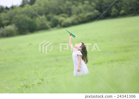 Girl prairie 24341306