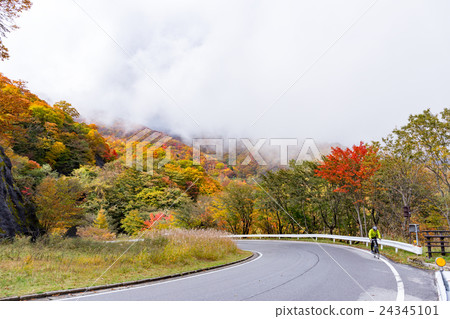 Ichihosaka, Nikko city, Tochigi prefecture (October) Bicycle 24345101