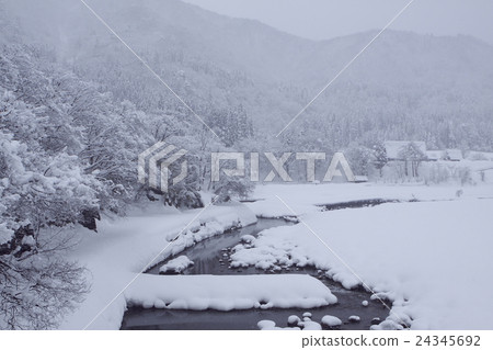 Heavy snow zone 24345692