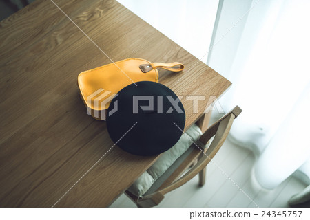 Kindergarten belongings 24345757