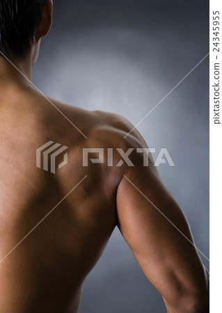 強大的男人 24345955