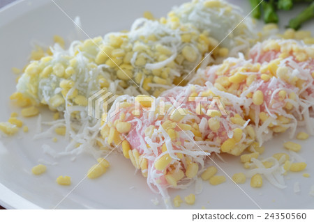 Thai dessert 24350560