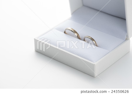Ring ring wedding ring 24350626