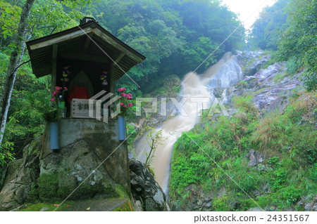 Shioji immovable waterfall 24351567
