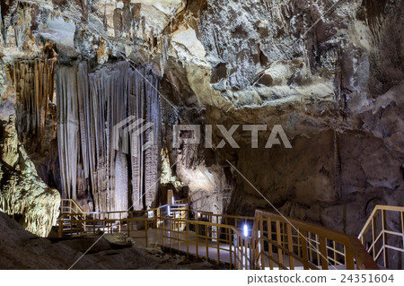 Thien Son Caves of Fong Nha-Kevin National Park in Vietnam registered as a World Heritage Site Thien Son Caves of Fong Nha-Kevin National Park in Vietnam registered as a World Heritage Site 24351604