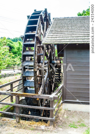 The village of Komachi 24354000