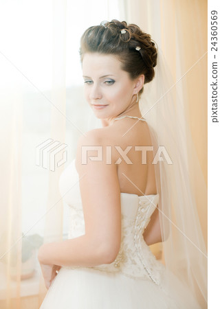 fiancee 24360569