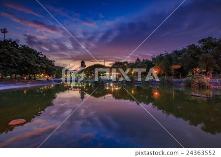 Xinzhuang Sports Park Sunrise Morning Scenery Xinzhuang Sports Park Sunrise Morning Scenery 24363552