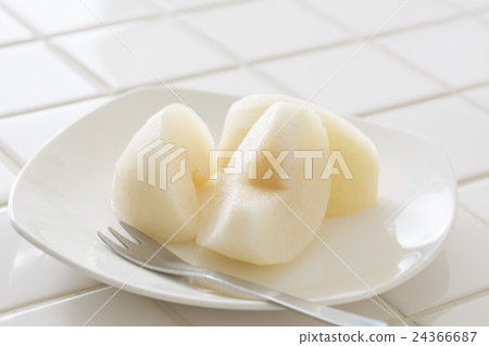 pear pear 24366687