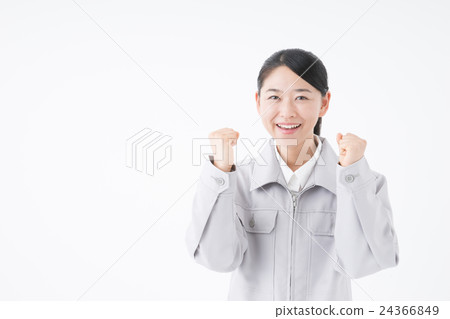 Female worker 24366849