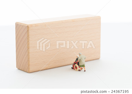 Life image of old age Life image of old age 24367195