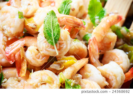close up prawns spicy with hot basin 24368692