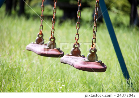 Park swings 24372042