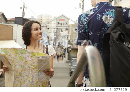 Foreign travelers sightseeing Tanoya 24377839