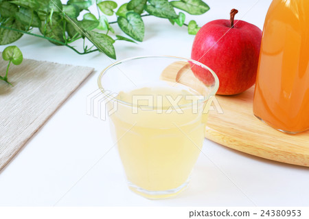 Apple cider vinegar 24380953