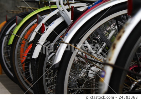 bicycle parking space  24383368