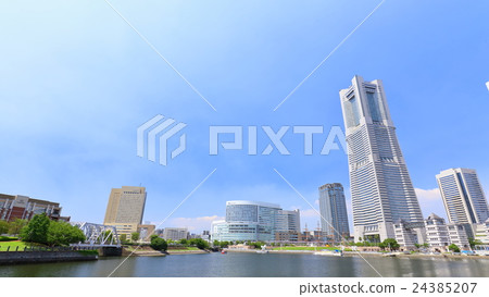 Urban landscape of Yokohama Minato Mirai 21 24385207