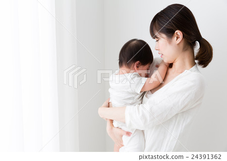 Baby and mother Baby and mother 24391362