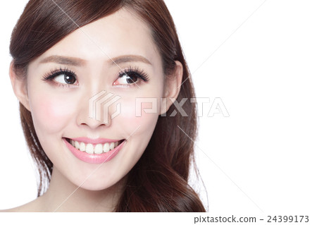 Beauty woman with charming smile 24399173