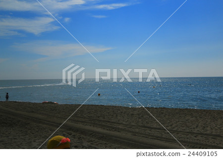 Sea Sea 24409105