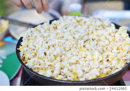 Popcorn image 24412065