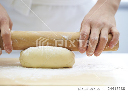 Hand stretching fabric 24412288