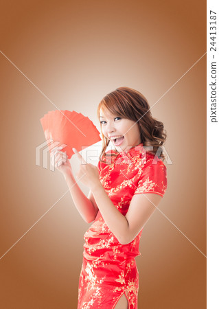 Chinese woman 24413187