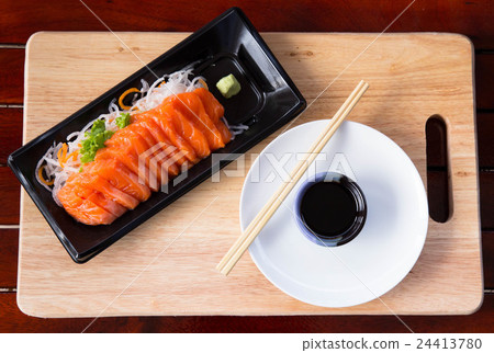 Fresh salmon sashimi 24413780