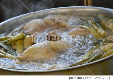 Simmer soup 24417201