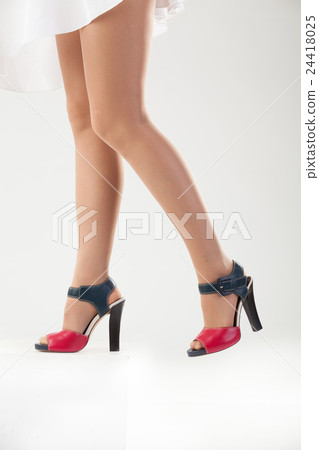Woman's Legs Woman's Legs 24418025