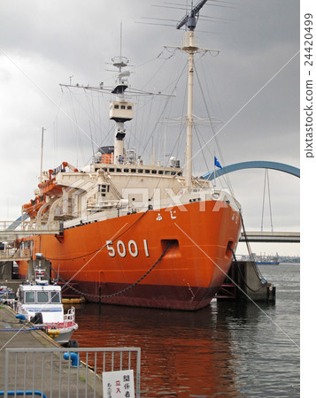 Antarctic observation vessel Fuji 24420499