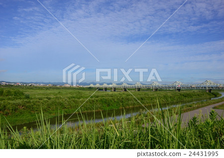 Niigata Nagaoka Chosei bridge and Shinano river Niigata Nagaoka Chosei bridge and Shinano river 24431995
