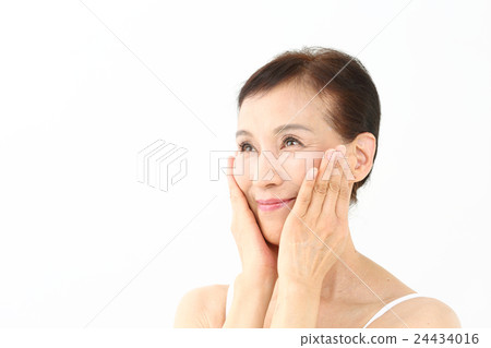 Senior beauty Senior beauty 24434016