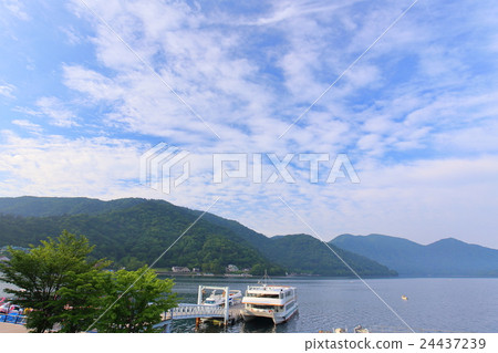 Scenery of Lake Chuzenji Lake in Oku Nikko Tochigi Prefecture 24437239