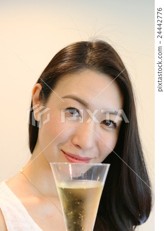 Women champagne Women champagne 24442776