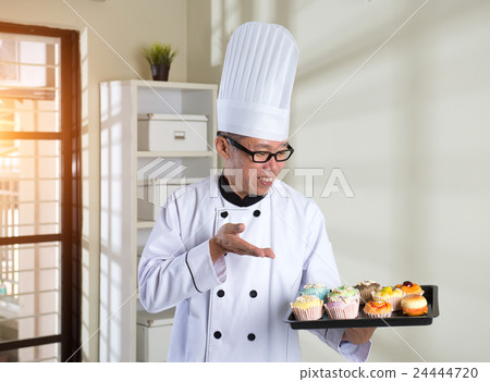 matured asian male chef 24444720