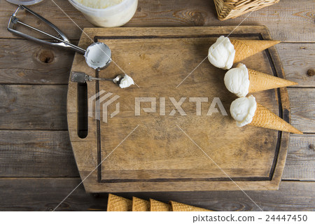 creamy vanilla ice cream creamy vanilla ice cream 24447450