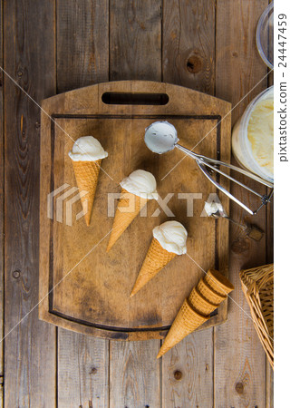 creamy vanilla ice cream creamy vanilla ice cream 24447459