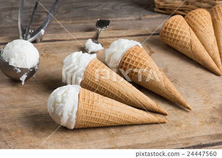 creamy vanilla ice cream creamy vanilla ice cream 24447560