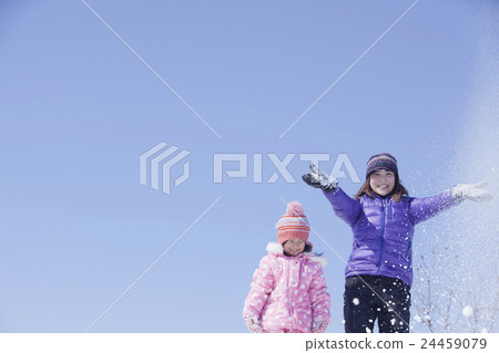 Winter parent and child Winter parent and child 24459079