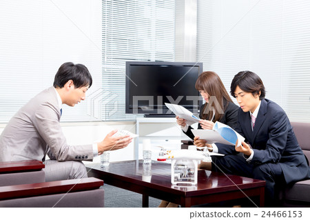Male employee female employee drone introduction review company unmanned aerial vehicle radio control pilot aircraft quad copter 24466153