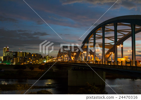 Maruko Bridge at dusk 24470316