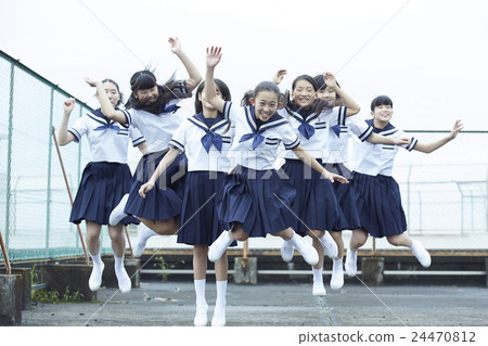 初中肖像 24470812