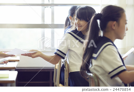 學校課堂風景初中學生形象 學校課堂風景初中學生形象 24470854