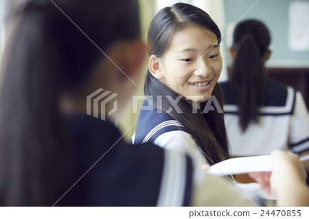 學校課堂風景初中學生形象 24470855