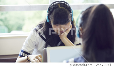 中學信息技術教育 24470951
