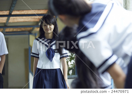 初中和高中學生的表白 24470971