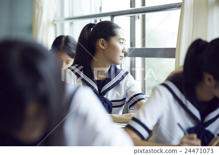 School class scenery Junior high school student image School class scenery Junior high school student image 24471073