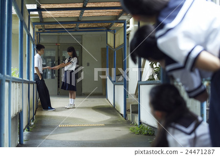 初中和高中學生的表白 24471287