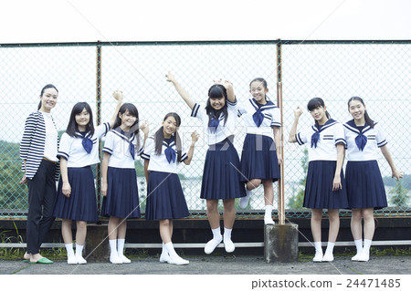 中學肖像 中學肖像 24471485